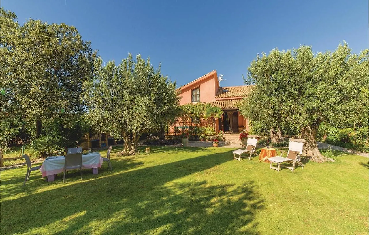 Holiday home Stunning Home In Menfi Ag With Kitchen Porto Palo
